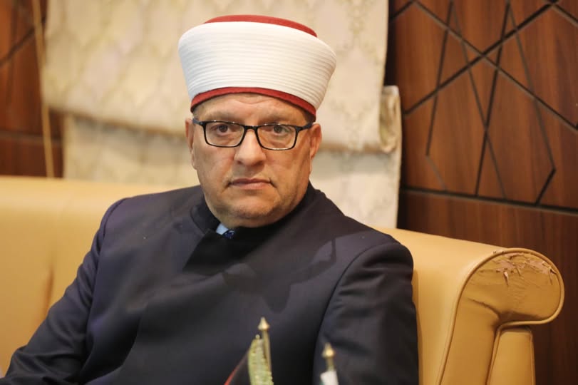 المفتي العام يدين الاعتقال المهين لعالم من علماء فلسطين